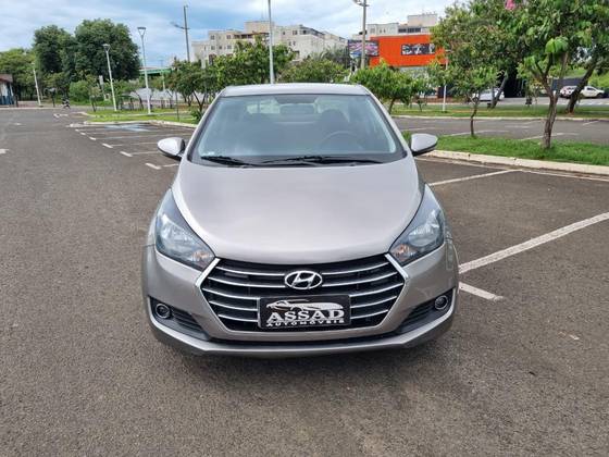 HYUNDAI HB20S 1.6 COMFORT PLUS 16V FLEX 4P MANUAL
